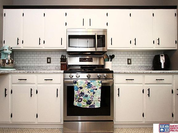 2nd image of 126 S 35th St