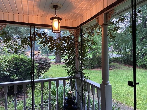 5th image of 306 Black Oak Blvd