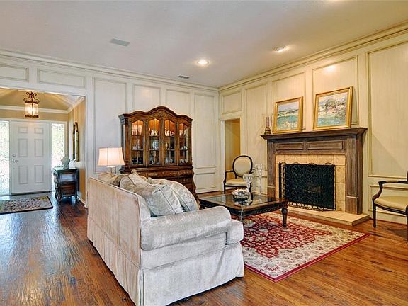 5th image of 6816 Riverdale Dr