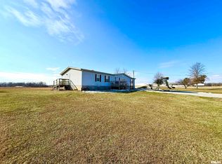 884 Spring Dr, Murphysboro, IL 62966