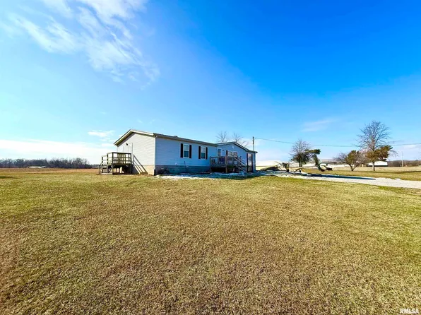 884 Spring Dr, Murphysboro, IL 62966