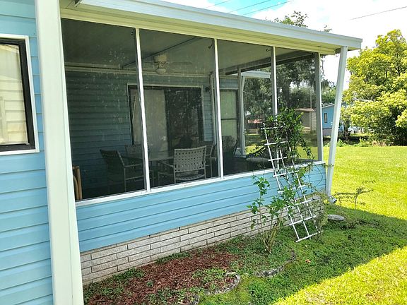 3rd image of 11 Country Meadows Blvd