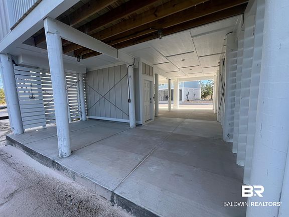 5th image of 2822 Salt Dr