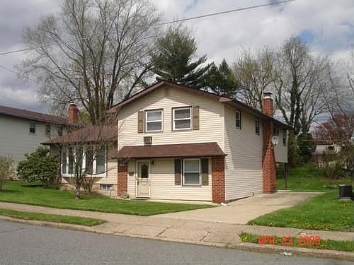 1st image of 1045 Camas Dr