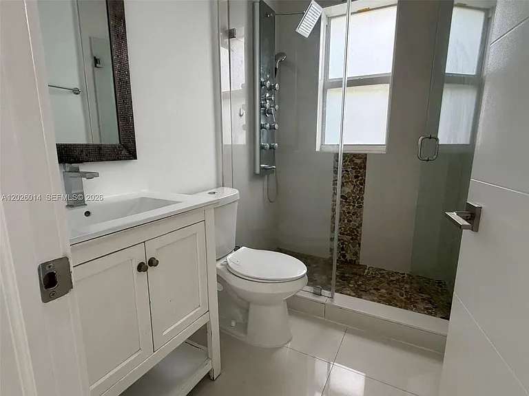 44 NW 10th Ave #3 — Photo 14