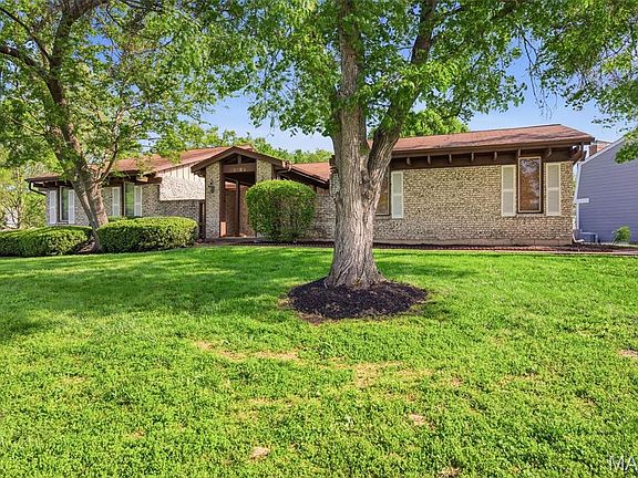 2nd image of 16083 Meadow Oak Dr