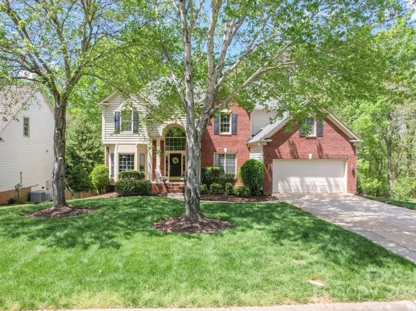 2718 Peverell Ln, Charlotte, NC 28270