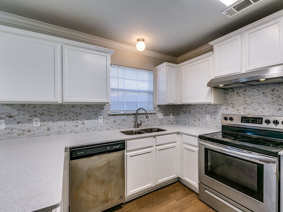1st image of 611 Oriole Blvd APT 502