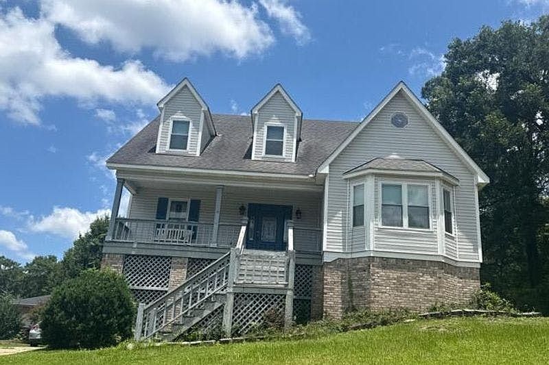 1st image of 5804 Blue Ridge Dr S