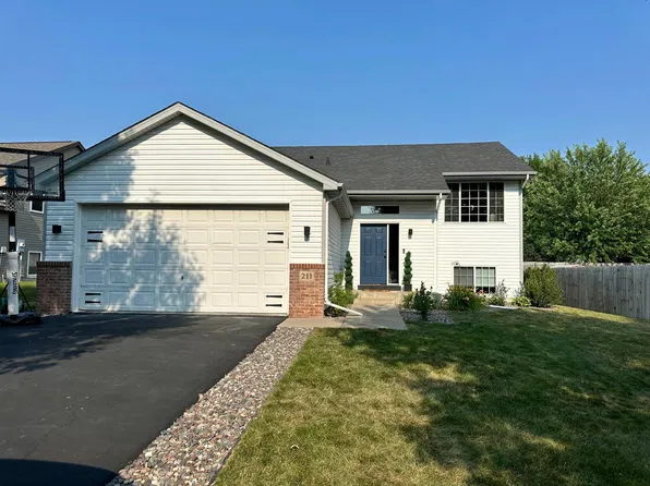 211 Florence Ave S, Annandale, MN 55302