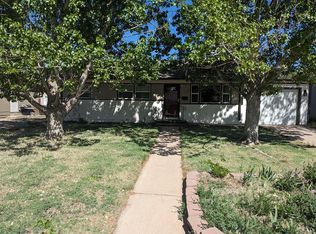 1916 Lynwood Ln, Pueblo, CO 81005