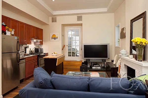 Rented by Fox Residential Group | media 10