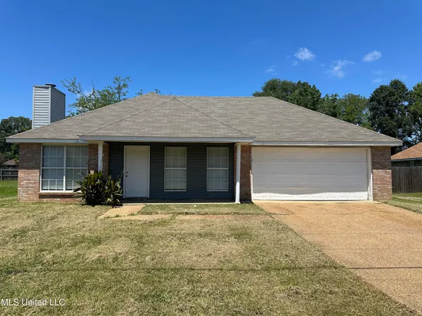2278 Meagan Dr, Byram, MS 39272