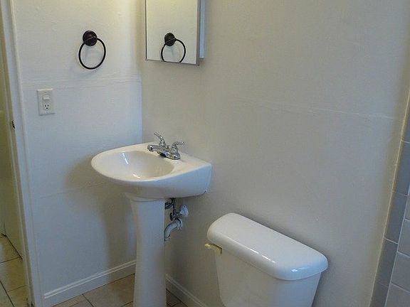 5th image of 8414 Anthony Wayne Ave #11