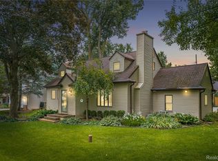 149 N Haven St, Novi, MI 48377