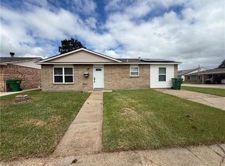 421 Fairview Dr, La Place, LA 70068