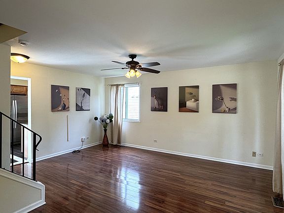 3rd image of 1142 Greensfield Dr