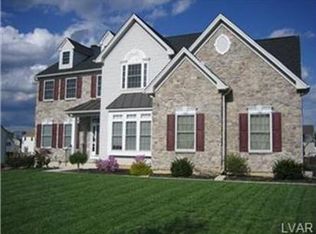 2331 Esquire Dr, Easton, PA 18045