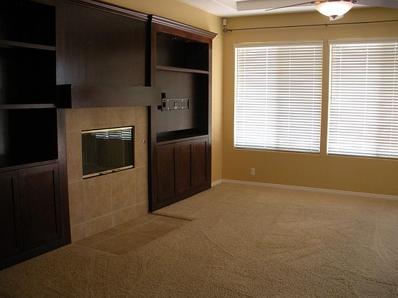 3rd image of 43832 Bordeaux Dr