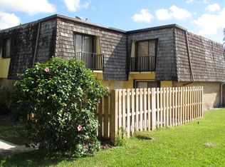 222 Woodland Rd, Palm Springs, FL 33461