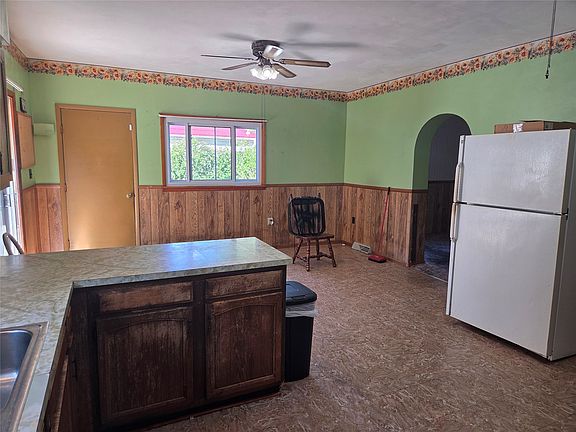 4th image of 1416 W 39th St
