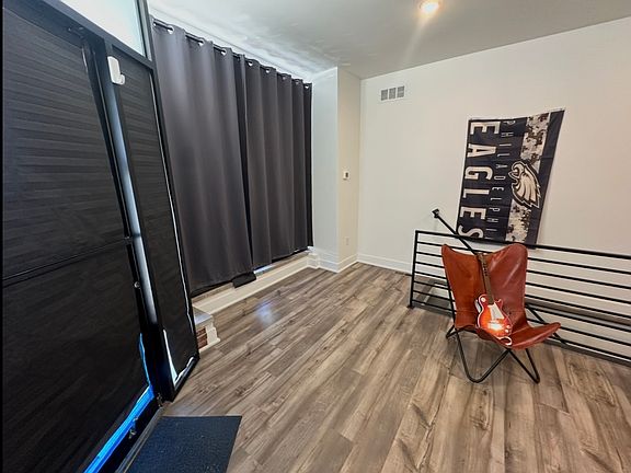 4th image of 1608 W Montgomery Ave #1A