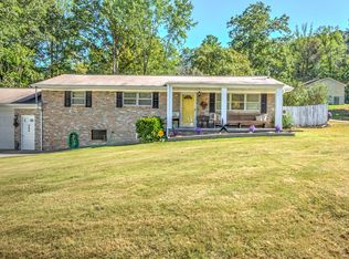 304 East Dr, Powell, TN 37849