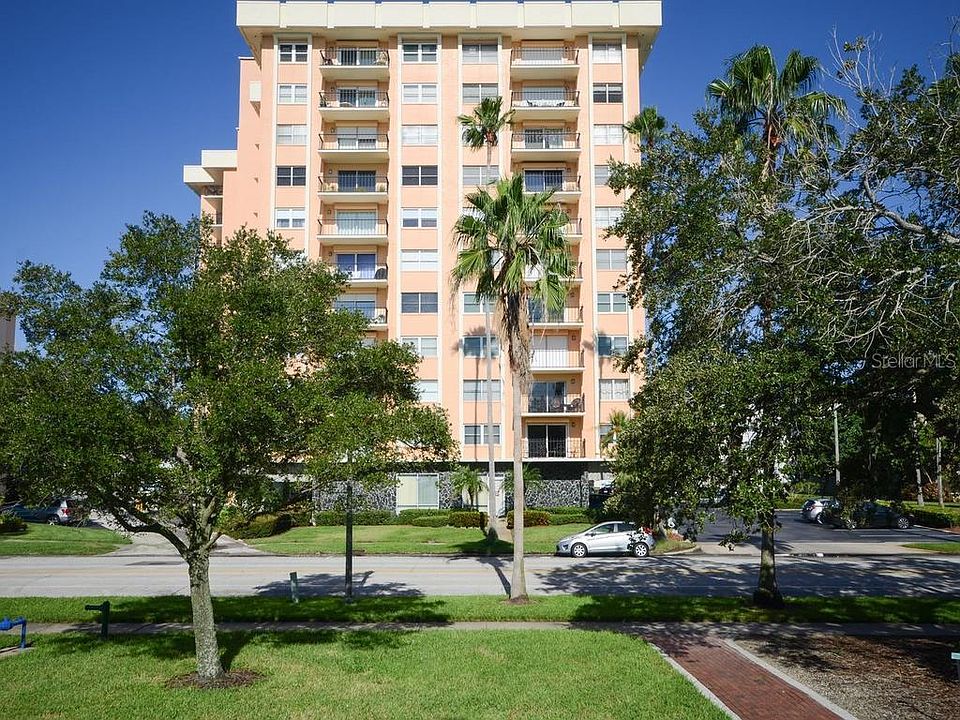 1st image of 1120 N Shore Dr NE Unit 301