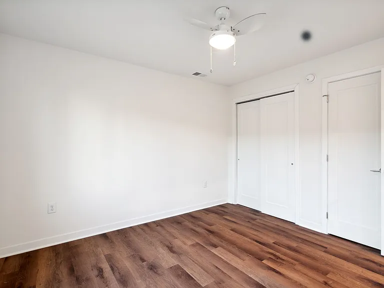Graduate Pointe — Photo 92