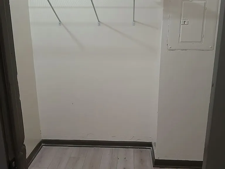 1626 D Street Apartments — Photo 12