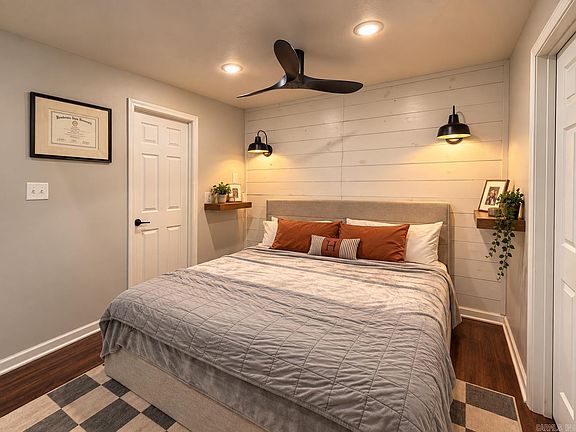 5th image of 9 Horton Ln