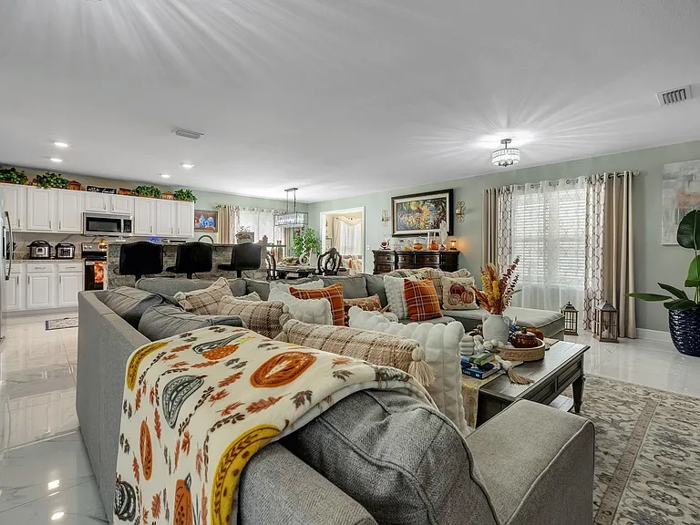 4800 Silent Creek Ln — Photo 23