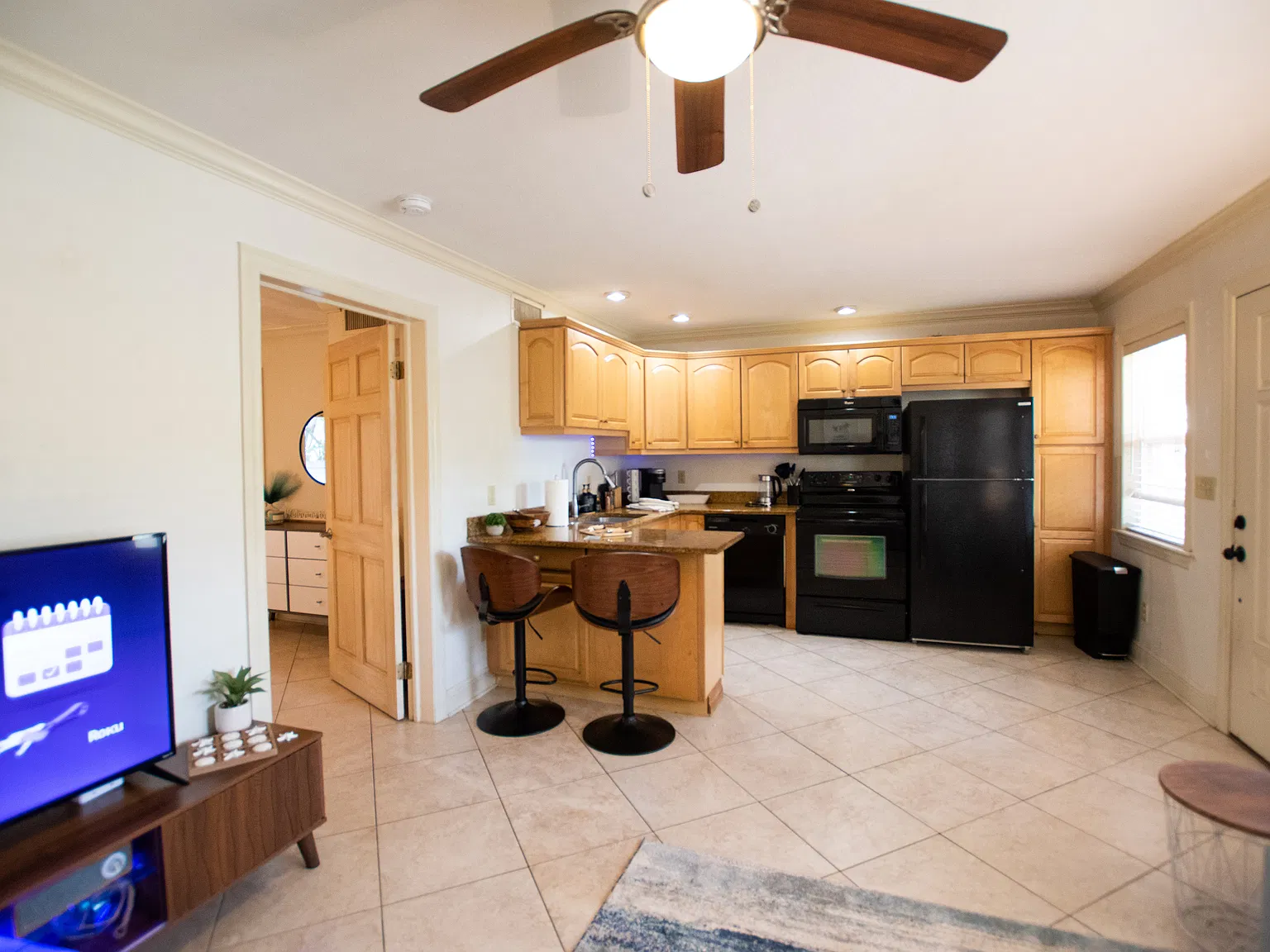 1 bed, 520 sqft, $1,700 — Photo 2