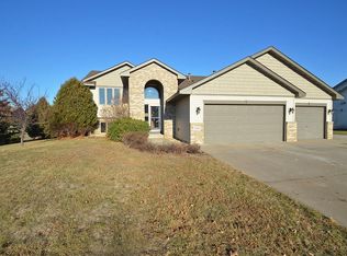 7021 137th Ave NW, Ramsey, MN 55303