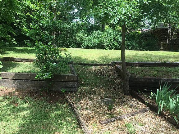 4th image of 953 Green Forest Ct