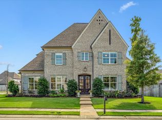 867 Cypress Pond Dr, Collierville, TN 38017