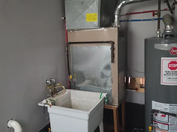 (undisclosed Address), Inkster, MI 48141