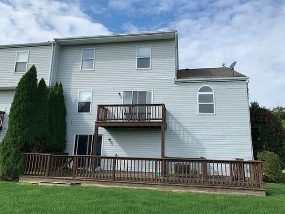 2nd image of 819 Sunset Cir