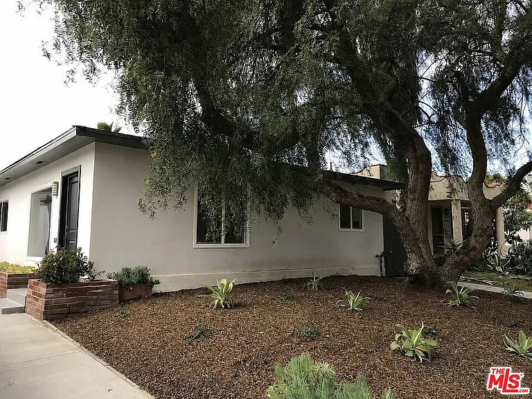 3345 Helms Ave — Photo 1