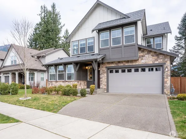 1744 Canyon Avenue SE, North Bend, WA 98045
