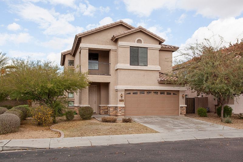 1st image of 5258 E Carmel Ave
