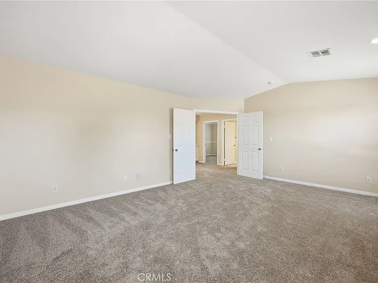 18112 Osborne St — Photo 55