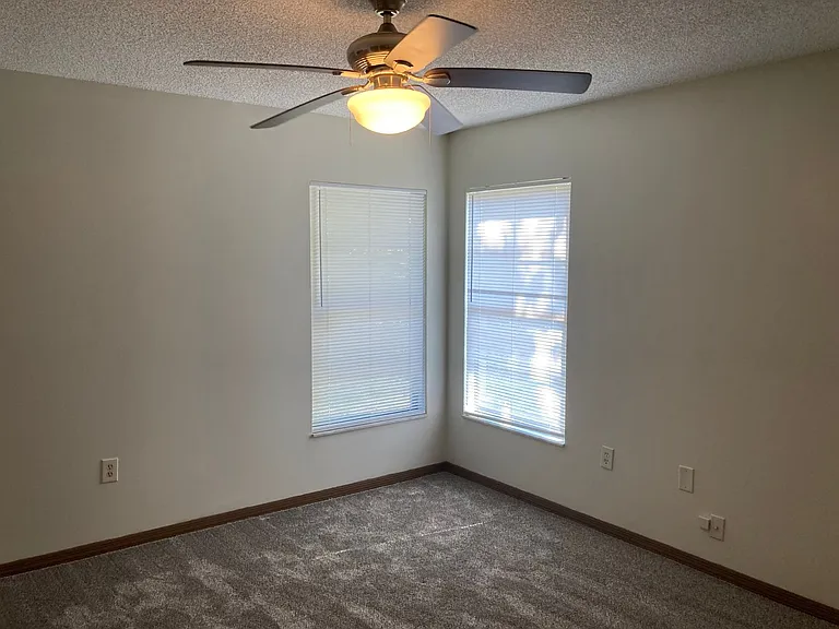 356 Cocoa Ct — Photo 7