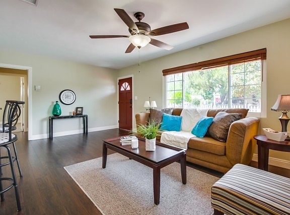 5th image of 569 Montview Dr