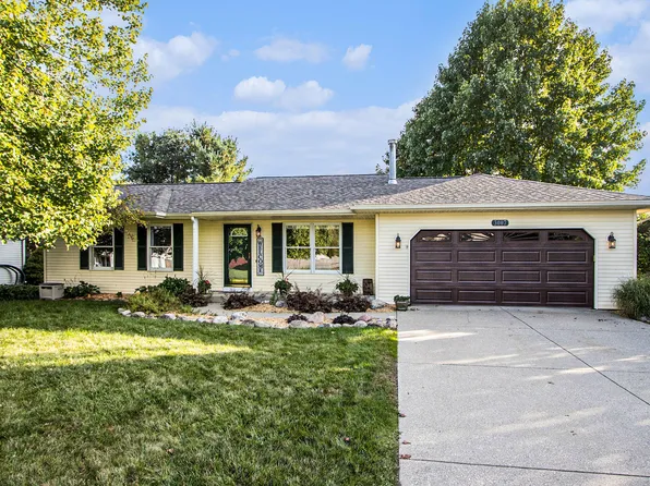 3007 Hickory Nut Ln, Kalamazoo, MI 49004