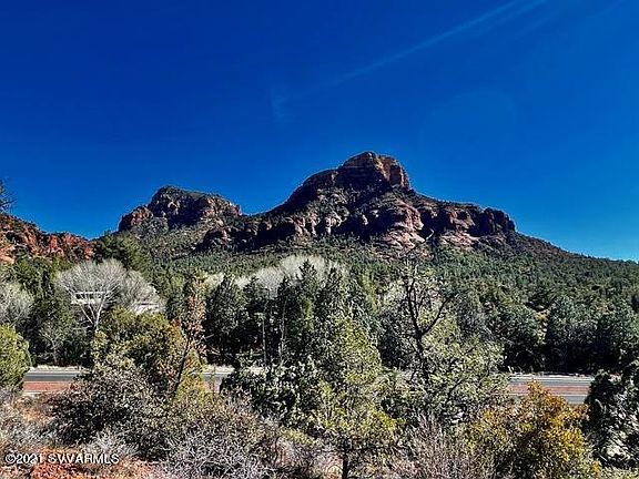 5th image of 221 Juniper Trl