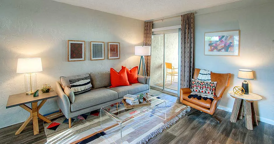 The Venue on Camelback Apartments — Photo 3