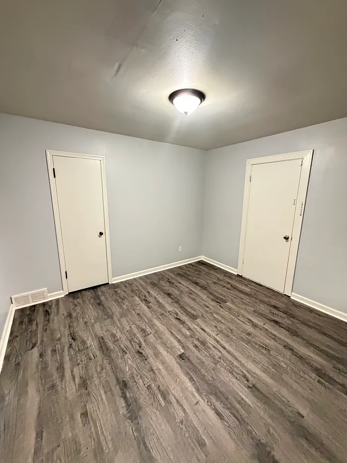 3 bed, 2.0 bath, $1,100 — Photo 4