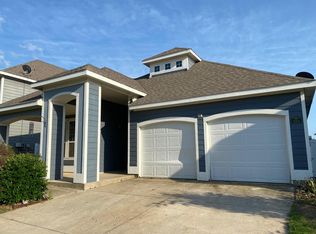 9008 Cranston Ct, Aubrey, TX 76227