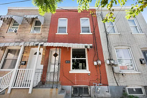 622.5 N Silk St Photo 1